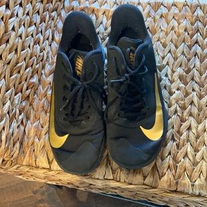 Women’s Nike basketball sneakers size 7